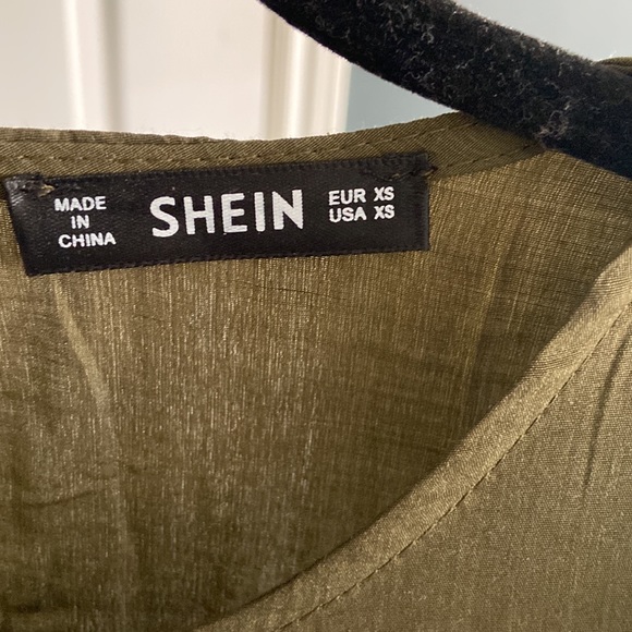 Shein Ruffled dress - Picture 2 of 2